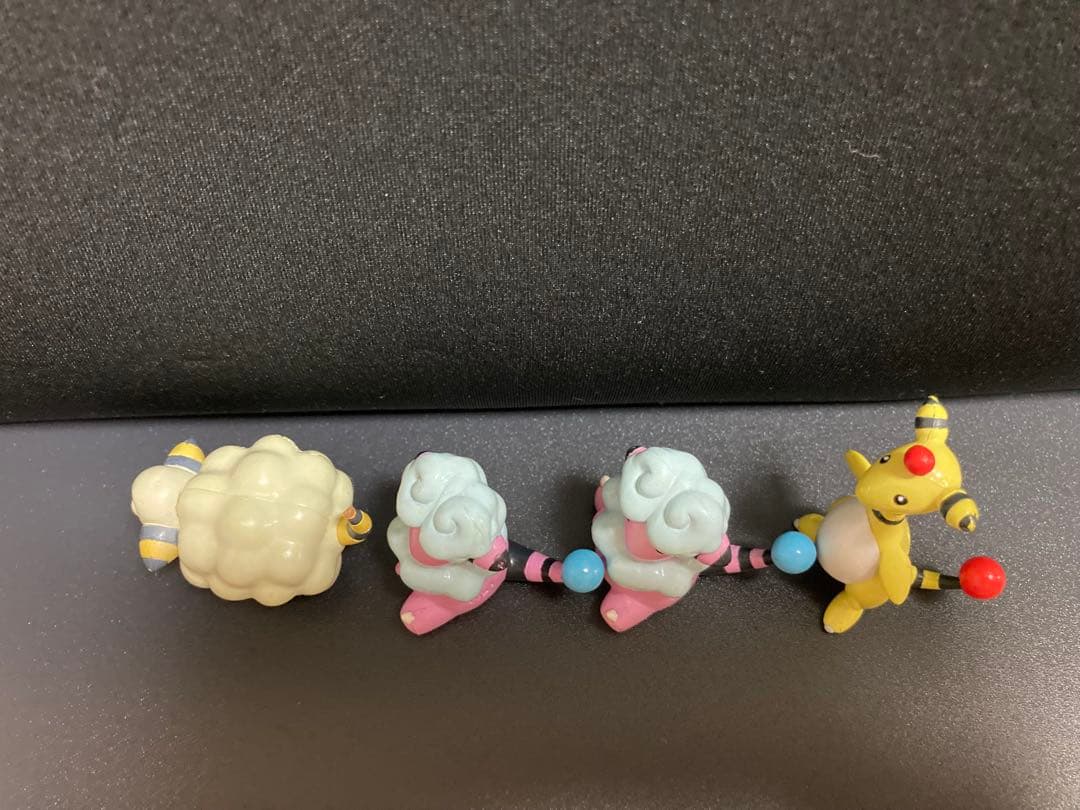 ポケモン　モンコレ　メリープ　モココ×２　デンリュウ