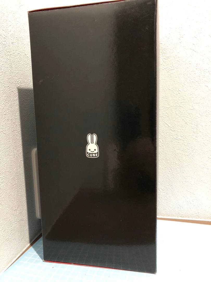 cune 鳩山オズボーンフィギュアブラックハトフィギア真っ黒