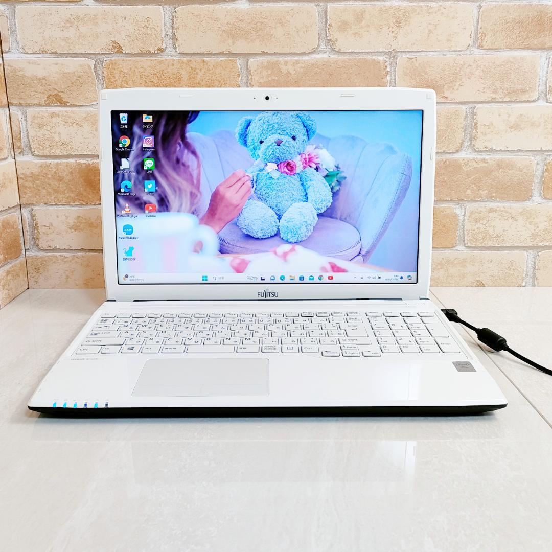 Windows11♥メモリ8G♥大容量】カメラ付きノートパソコン✨初心者✨8P