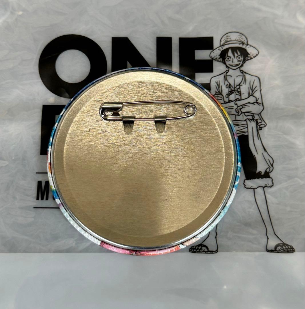 ONE PIECE ハワイアンズ限定 ゾロ 缶バッジ - メルカリ