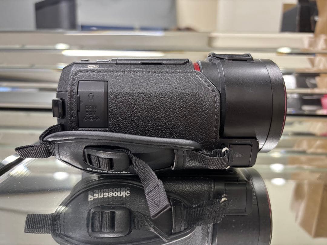 Panasonic HC-VX2MS 4K ビデオカメラ 充電器とバッテリー付