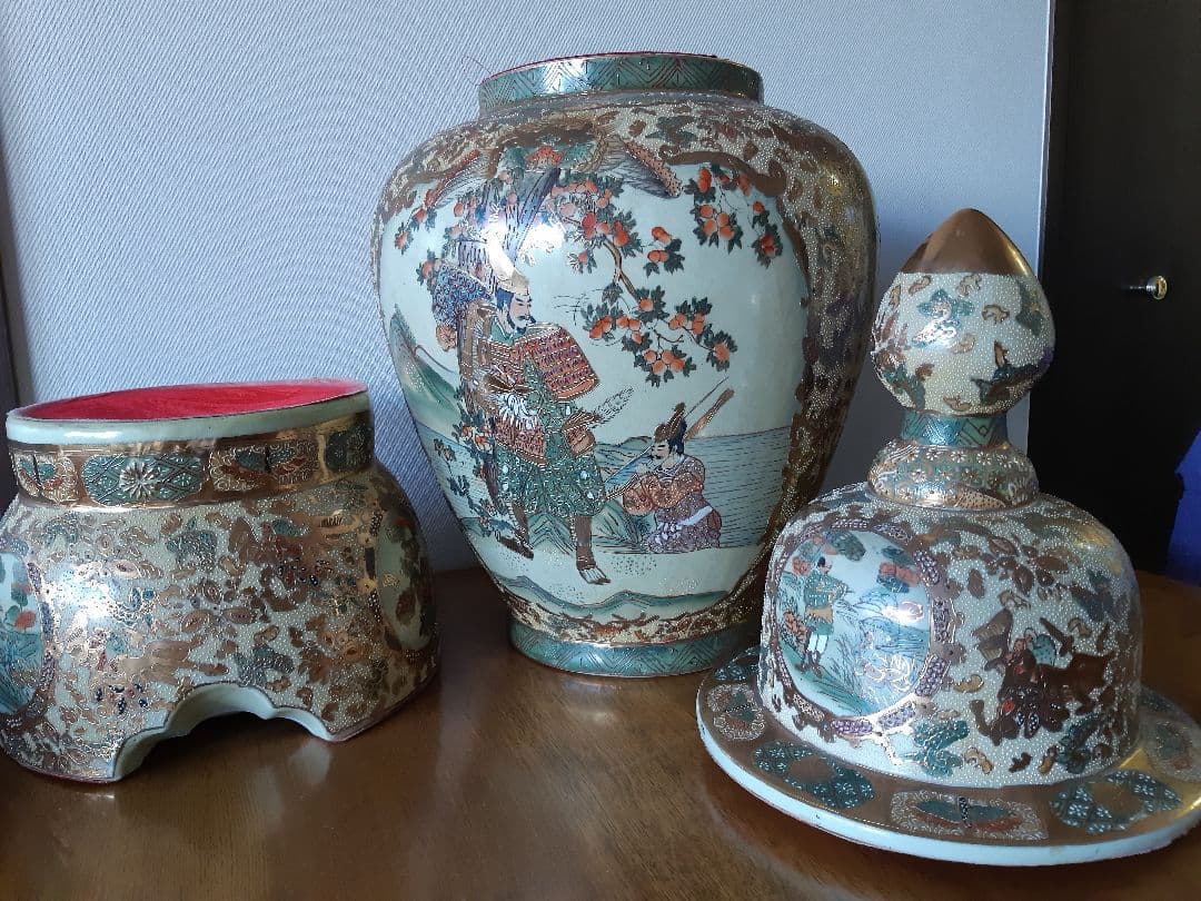 直接お渡し】絢爛豪華 沈香壺