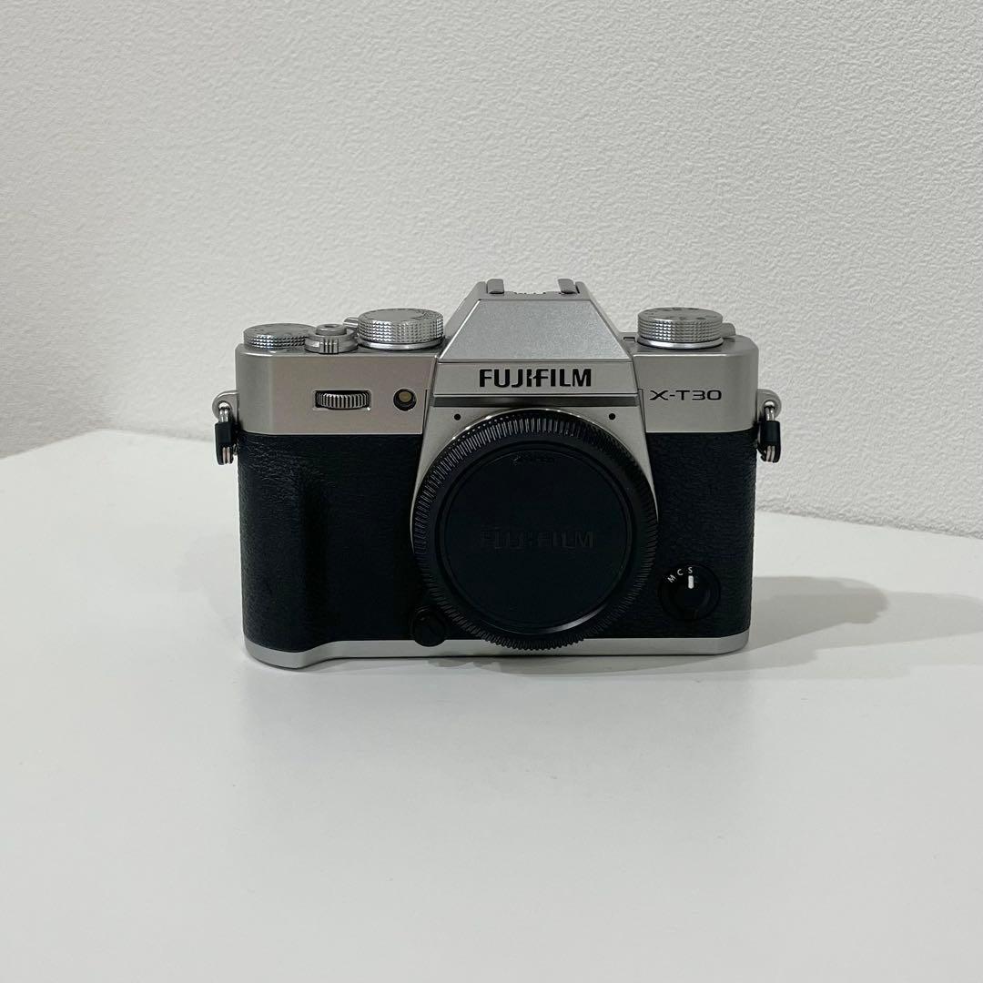FUJIFILM X-T30Ⅱ ミラーレス一眼カメラ X-T30 II ミラーレス一眼カメラ シルバー [ボディ単体] 富士フイルム