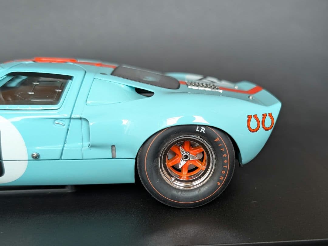 SOLIDO 1/18 フォード GT40 24H ル・マン 1968 ガルフ