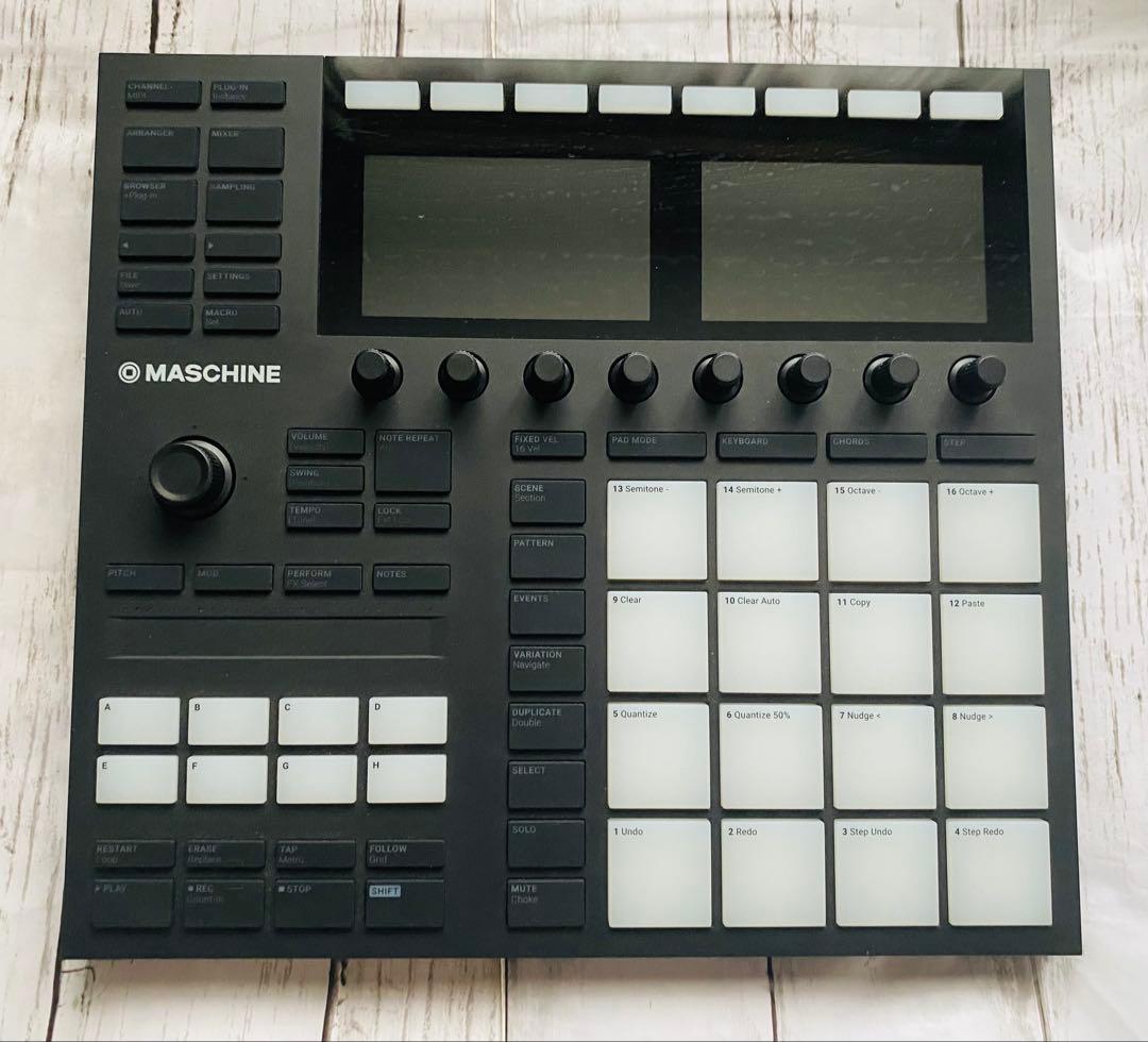 □MASCHINE MK3 （箱・ケース・ガイドブック・IDあり） □MASCHINE MK3