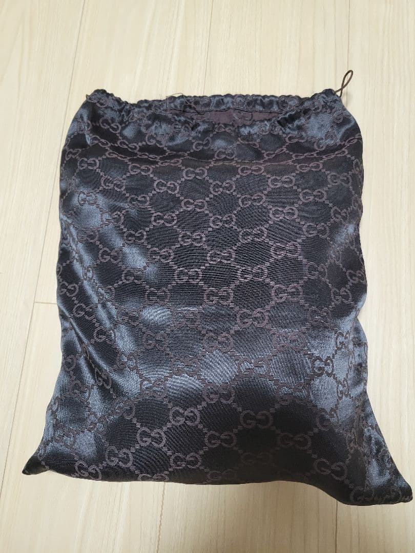 GUCCI グッチ ショルダーバッグ サコッシュ 斜め掛け GGスプリーム 茶系