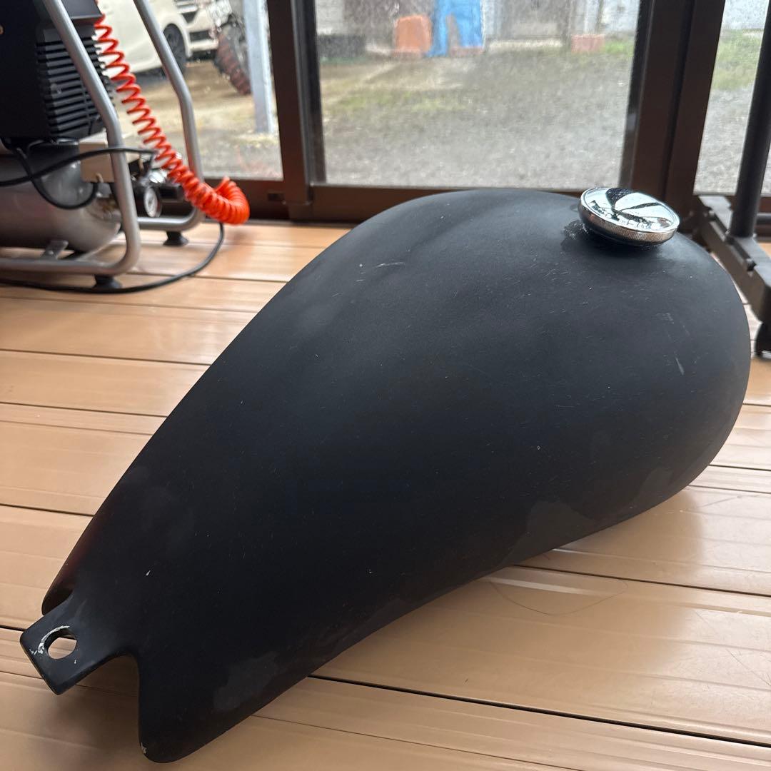 シャドウ400 ストレッチタンク ガレージT&F ニューロッドカスタム FRP