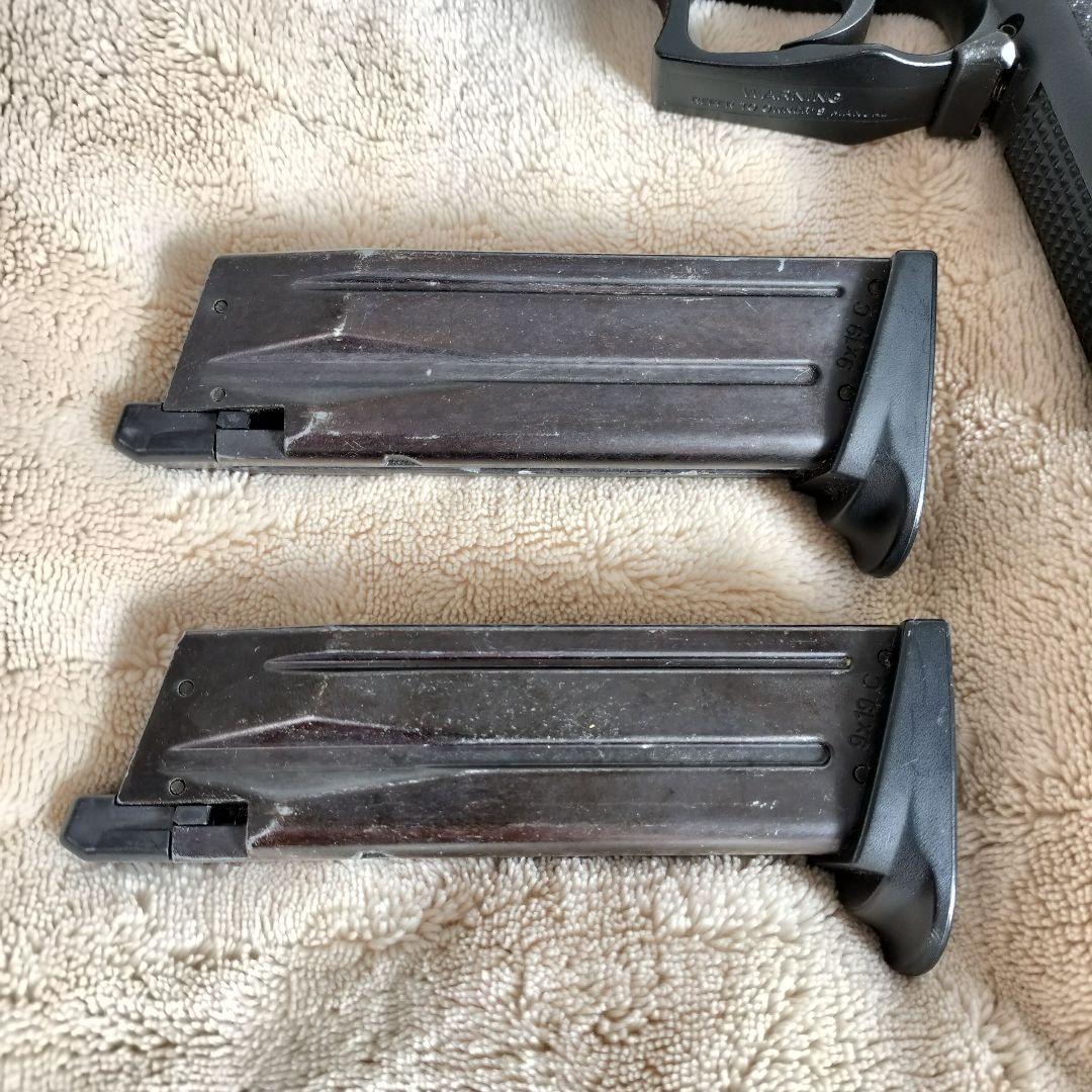 東京マルイ USP Compact　ガスガン マガジン2本　USPコンパクト