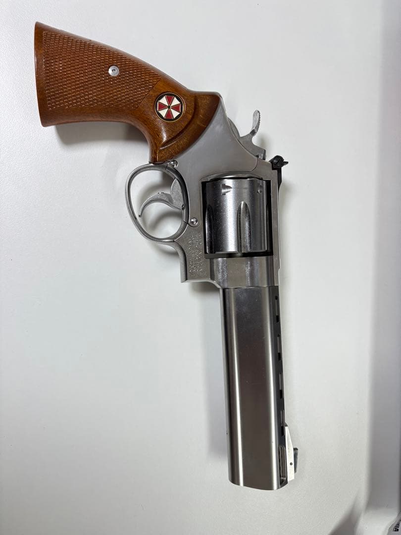 タナカワークス アンブレラ マグナムリボルバーガスガン バイオハザード 木製