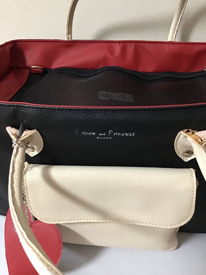 《値下げ》Prince and Princess ペットキャリーバッグ