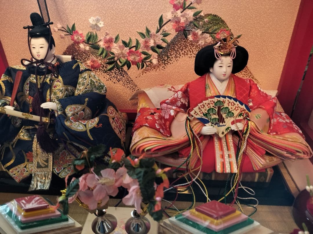 収納式雛人形屏風等飾り台