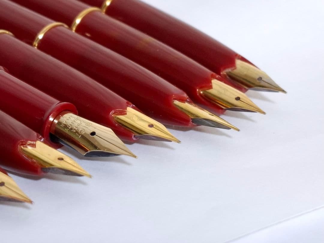 d*2様 デスクペン　40本まとめ　パイロット　プラチナ万年筆　セーラー　未使用