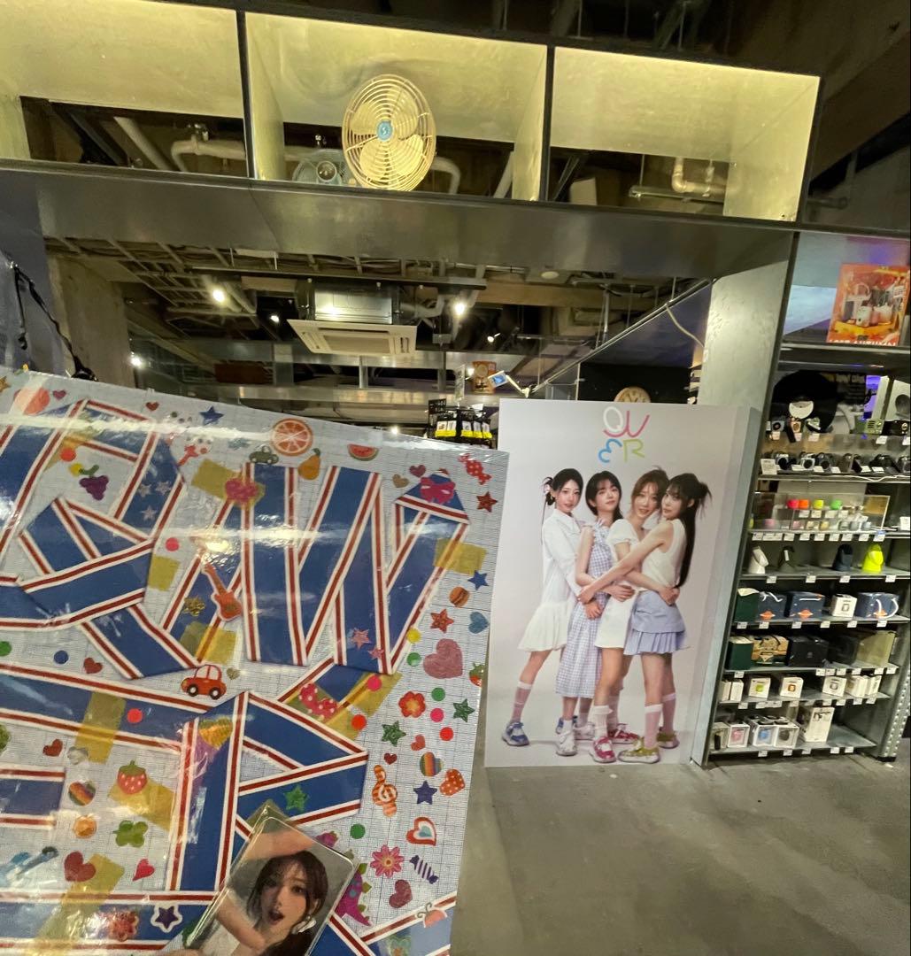 QWER 限定LP レコード Beyond the Discord特典トレカ付き