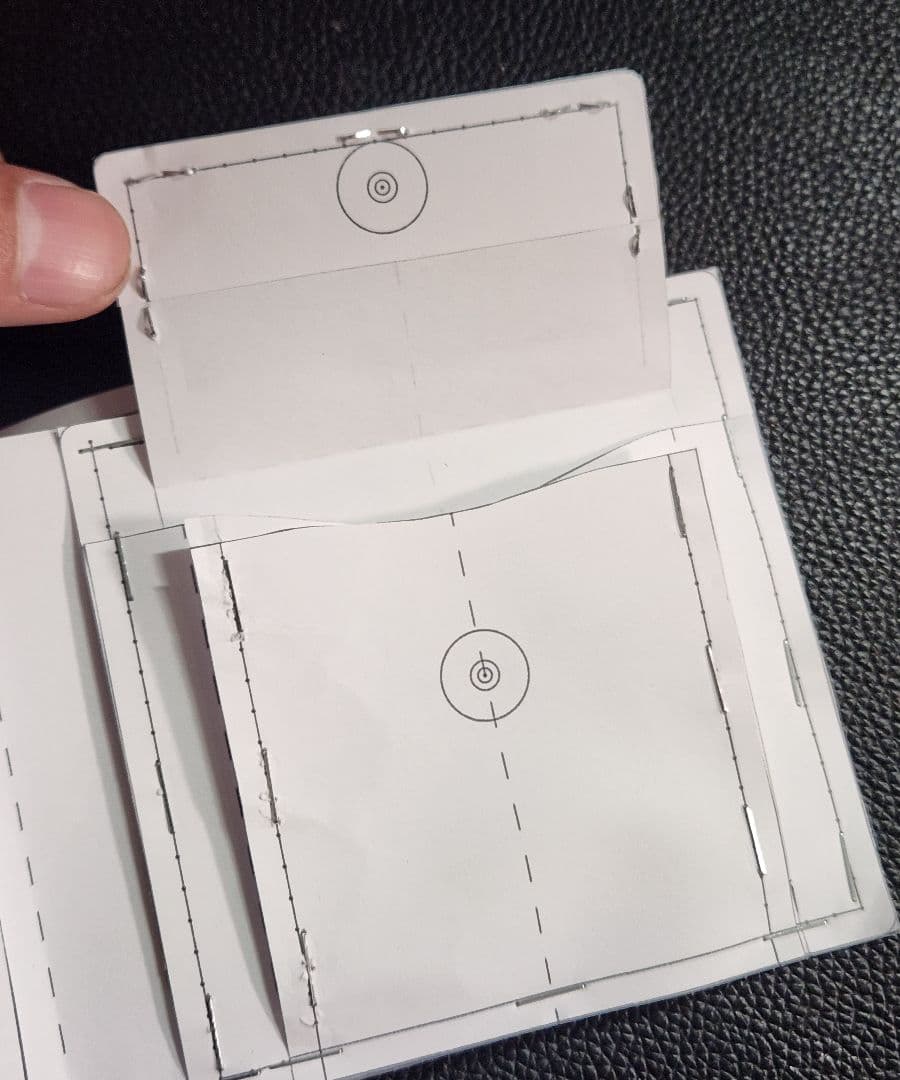 【 。。。ページ 】