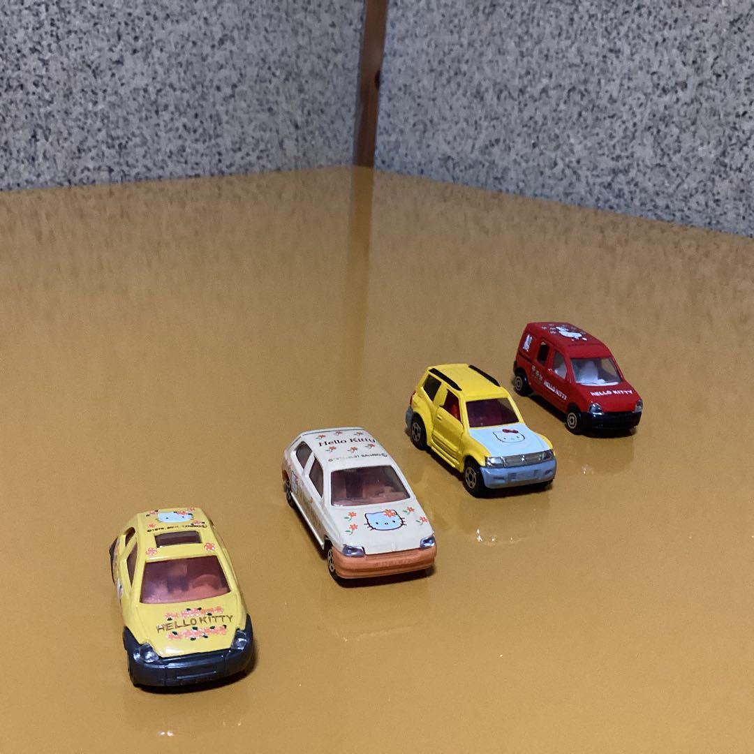 1975 ハローキティミニカーセット