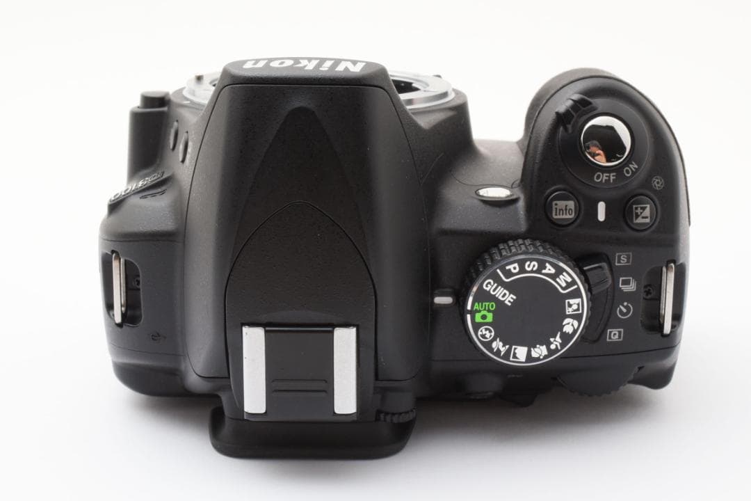 ☆ショット数6,736 枚☆ ニコン D3100 ボディ #16661