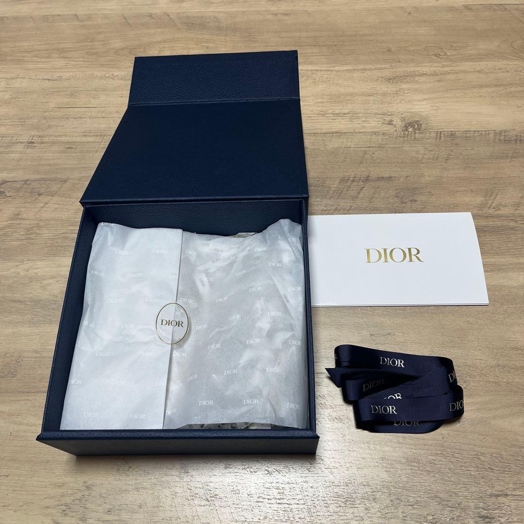 DIOR ディオール クリスチャンディオール空箱 ギフトボックス - メルカリ