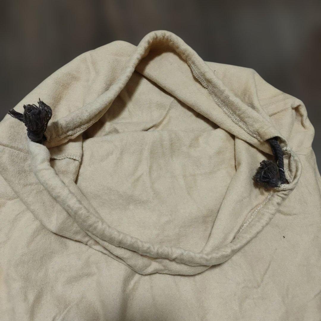 Louis Vuitton ベージュ巾着袋 - メルカリ