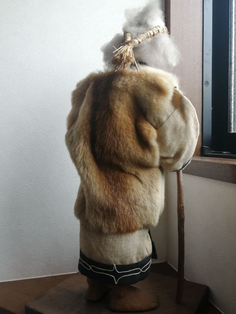 アイヌ 先住民族 カムイ イオマンテ 神 木彫 伝統衣装 古布 民族衣装