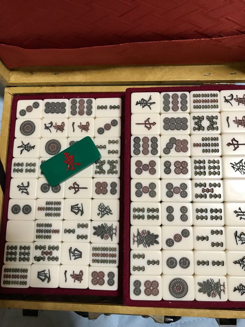 麻雀牌 全自動麻雀卓用牌のあれこれ