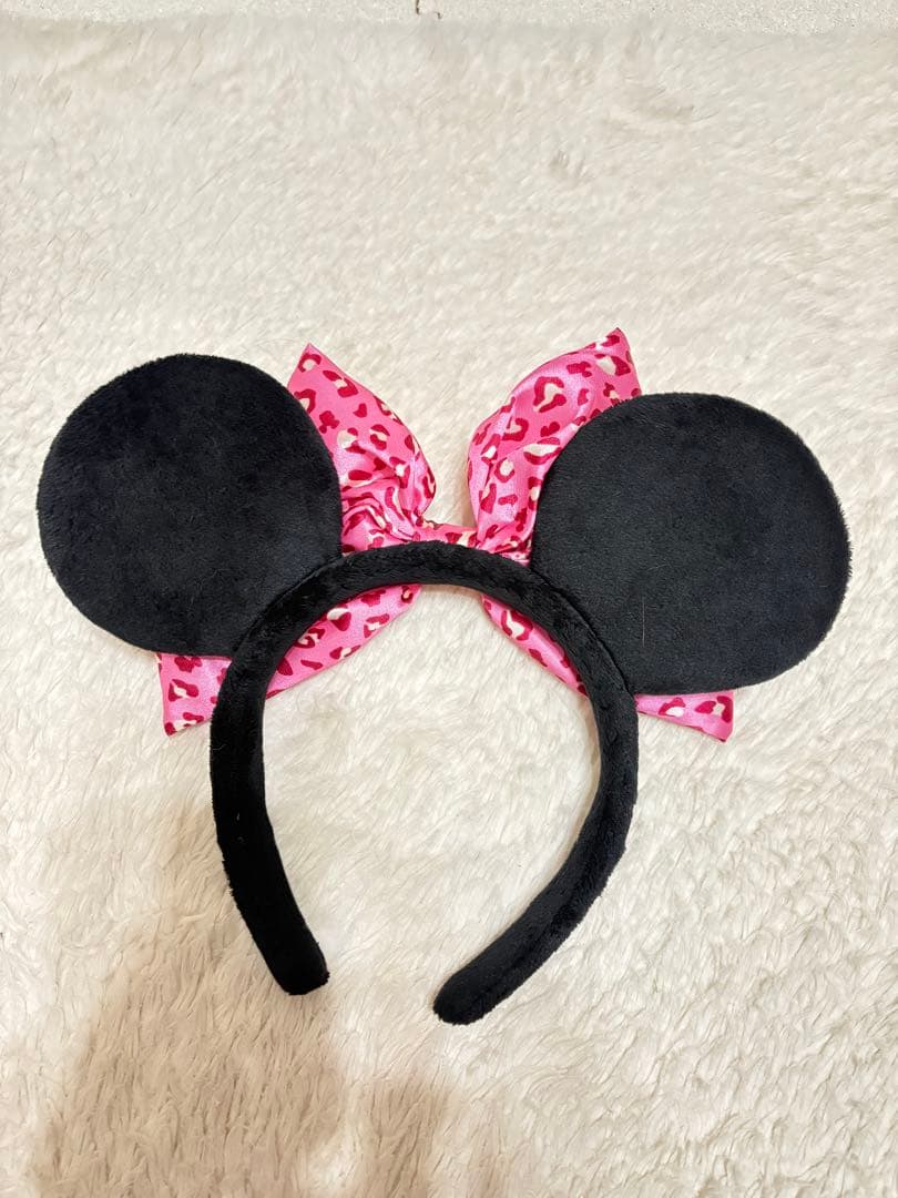 ディズニーヒョウ柄カチューシャピンク