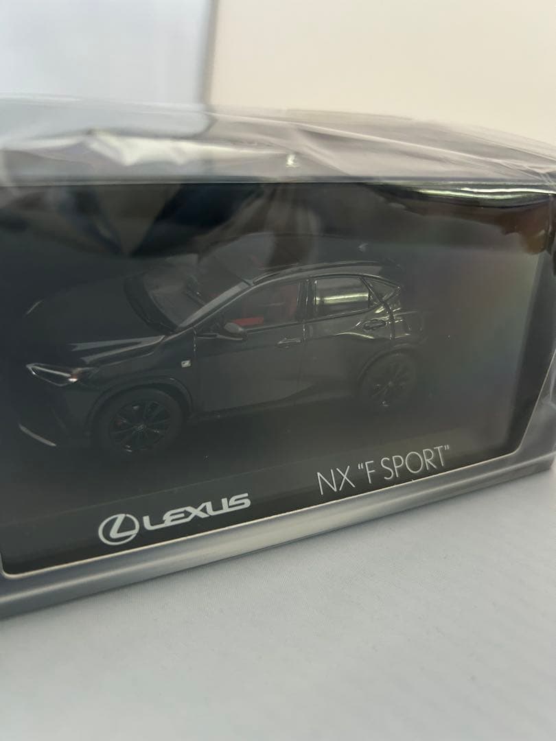 レクサスLexus NX \"F SPORT\" ミニカー