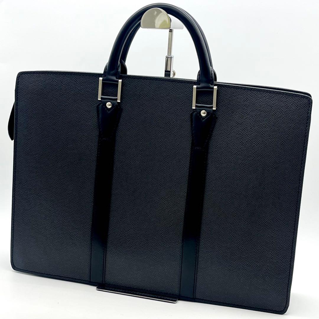 ルイヴィトン タイガ ポルトドキュマンロザン ビジネスバッグ 本物 正規品 人気