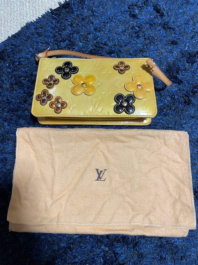 Louis Vuitton フラワーモチーフ パーティーバッグ