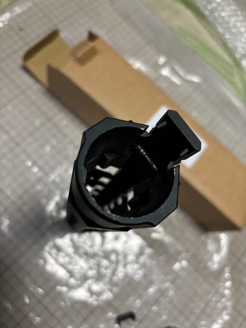 IRON AIRSOFT REBEL ARMS ハンドガード PTW トレポン