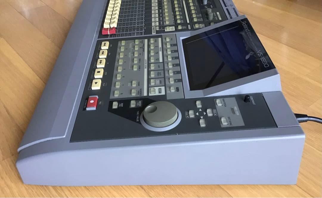 Roland VS-1680 マルチトラックレコーダー VS8F-2×1枚搭載