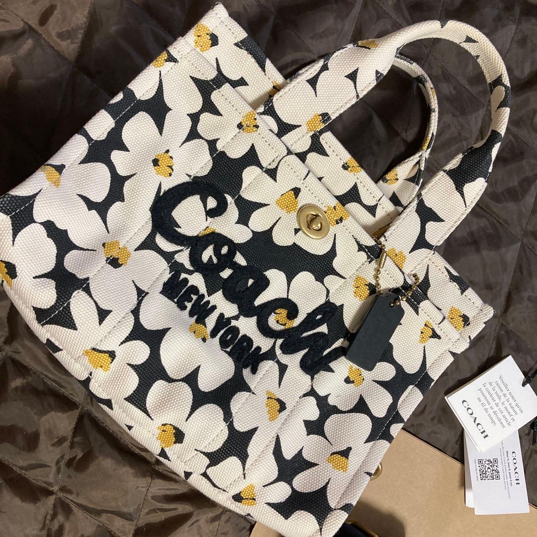 COACH 花柄　コーチ　正規品　カーゴ　トート　ショルダー　26 バッグ