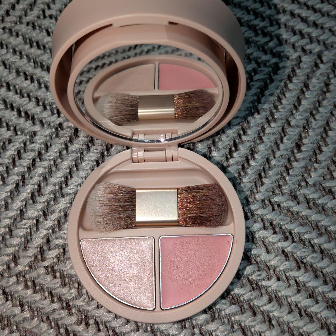 ブリリアージュ オーセンティックウーマン エフォートレスシック　色白肌　20