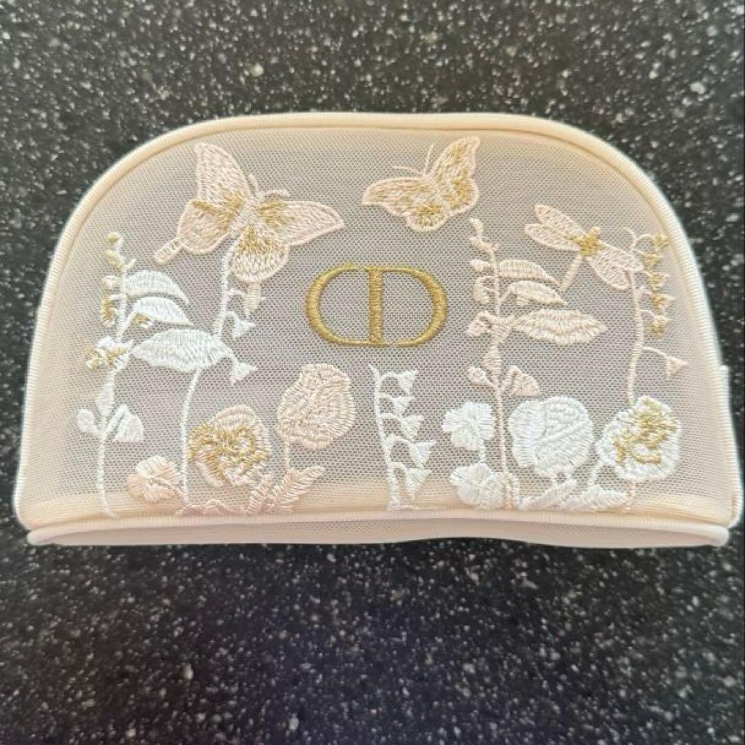 Dior マザーズデイ 母の日 ノベルティ 刺繍 ポーチ ギフトボックス