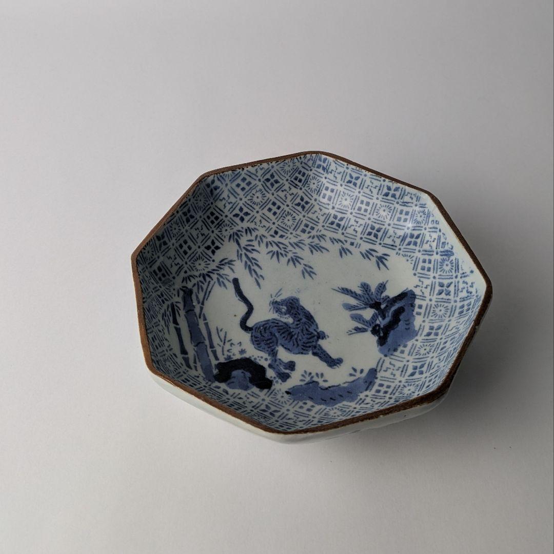 古伊万里 型紙摺 染付 竹虎文 八角皿 印判 肥前陶磁 伊万里焼 江戸時代
