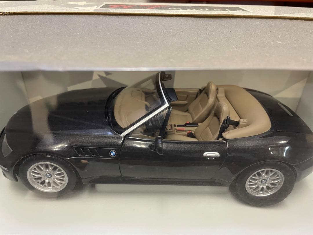 UTモデル　BMW Z3ロードスター