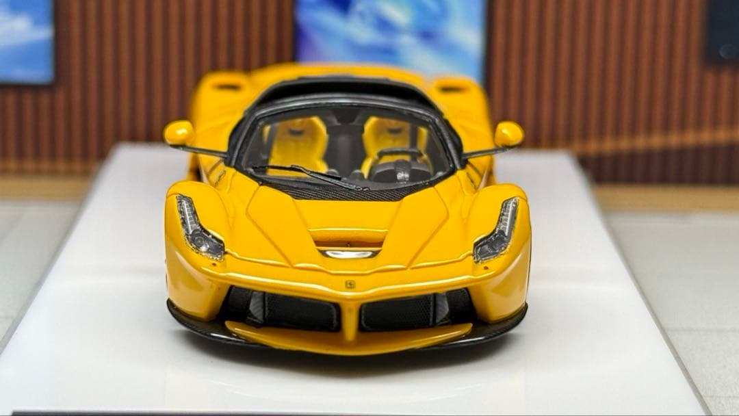 DMH 1/64 ラフェラーリ アペルタ