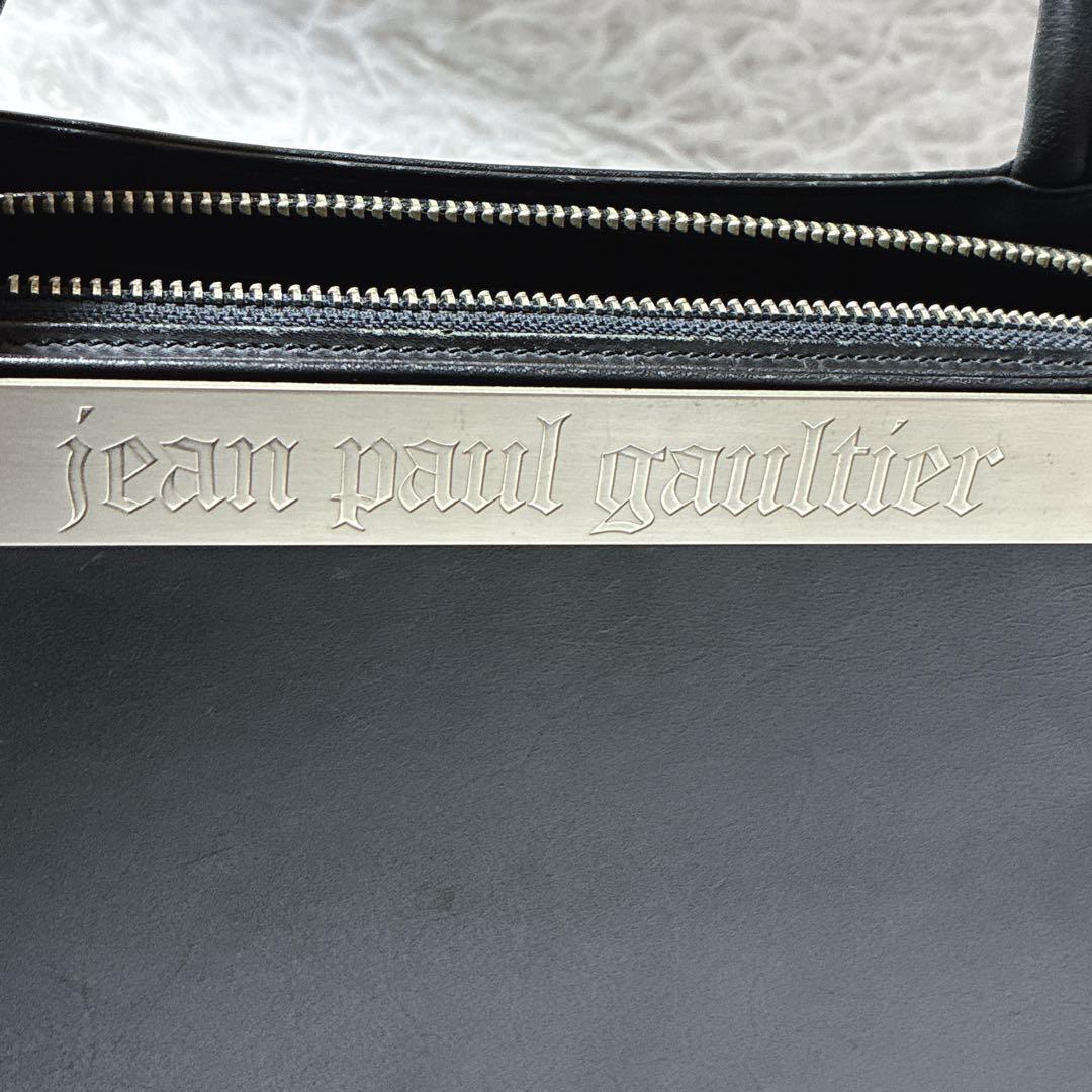 miwako ☆ ジャンポールゴルチエ　メタルプレート　ハンドバッグ　無地