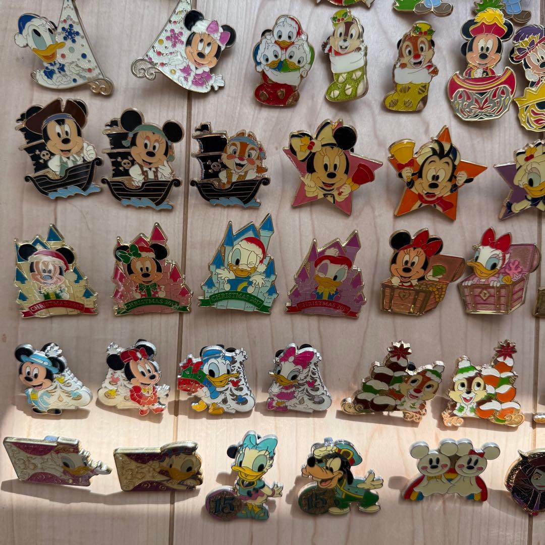 ディズニー　パーク限定　ピンバッチ　（周年もの有）