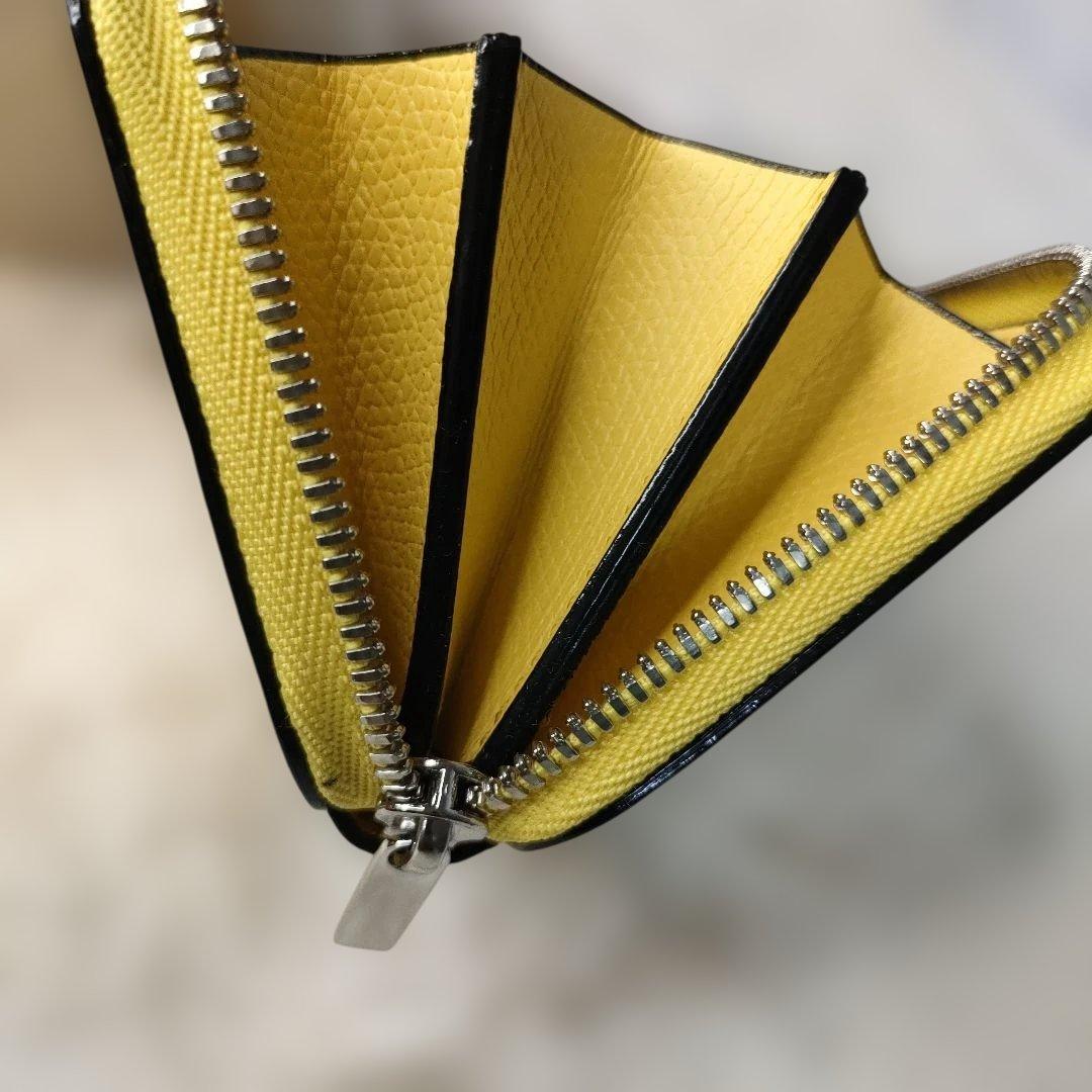 美品✨ヴァレクストラ　ジップ アラウンド カードフォルダー カードケース 財布