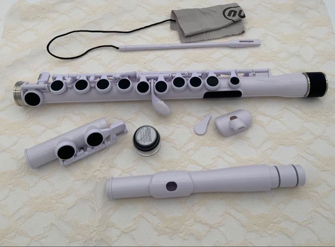 NUVO STUDENT FLUTE 2.0 ホワイト