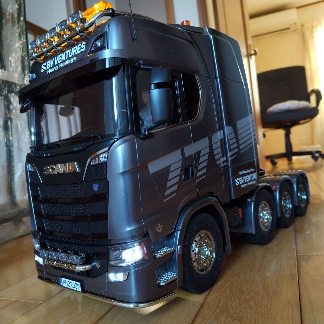 タミヤ　スカニア770S 8×4×4 ガンメタ