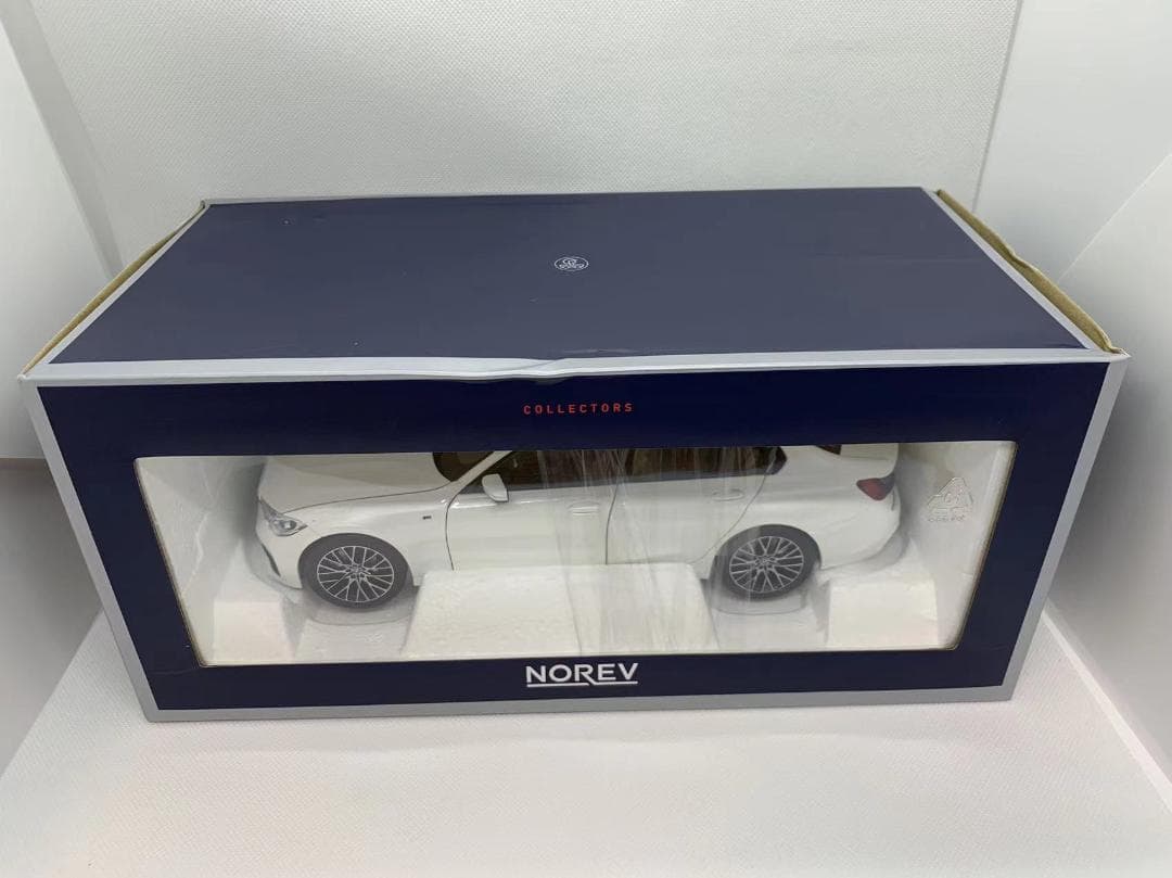 201-001 ノレブ 1/18 BMW 330i 2019 White