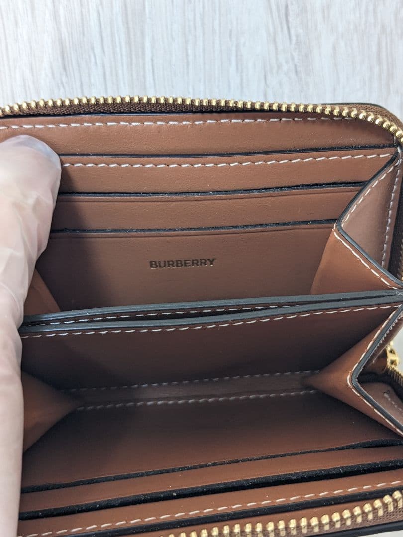 Burberry チェック柄 二つ折り財布　ノバチェック