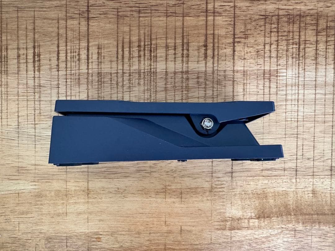 BOSS EV-30 エクスプレッションペダル 中古品プレイヤーズコンディション