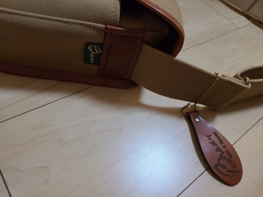 Bshop　ショルダーバッグ