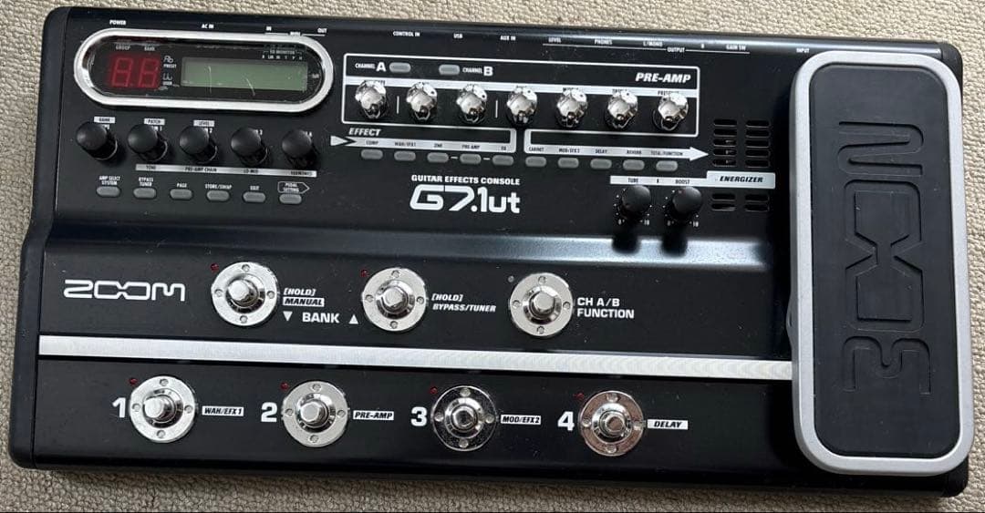 Zoom G21ut マルチエフェクター　バック付き