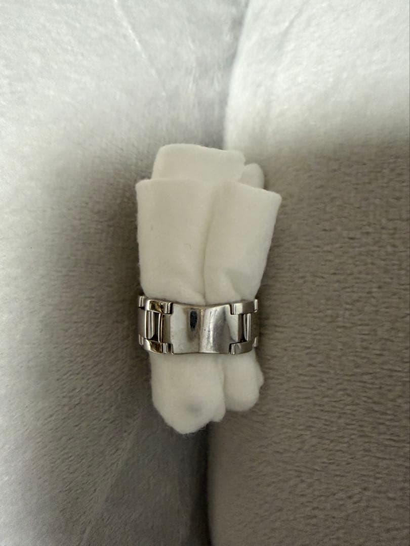 K18WG ダイヤ付きベルト調デザインリング　11号