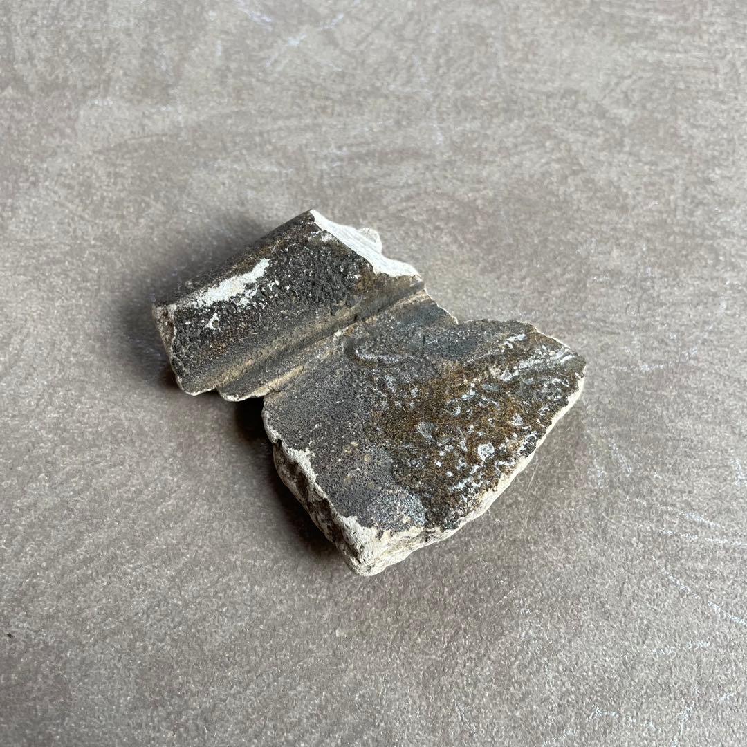 黒織部陶片 桃山 江戸初期 美濃古陶 美濃桃山陶 美濃焼 古陶磁 織部