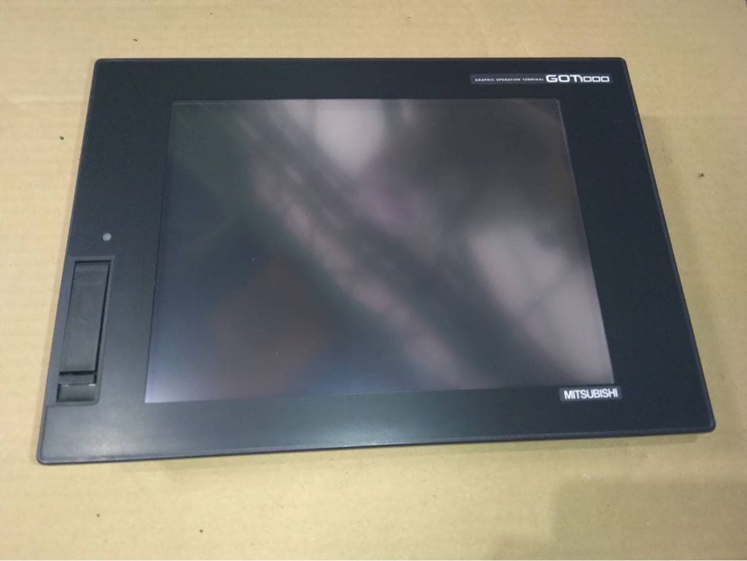 三菱タッチパネルGOT1000 GT1675-VNBA中古完動品 - メルカリ