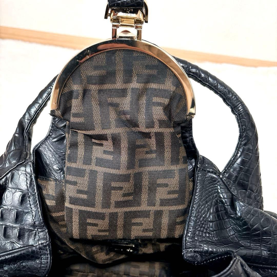 FENDI フェンディ スパイバッグ クロコ型押しレザー ブラック